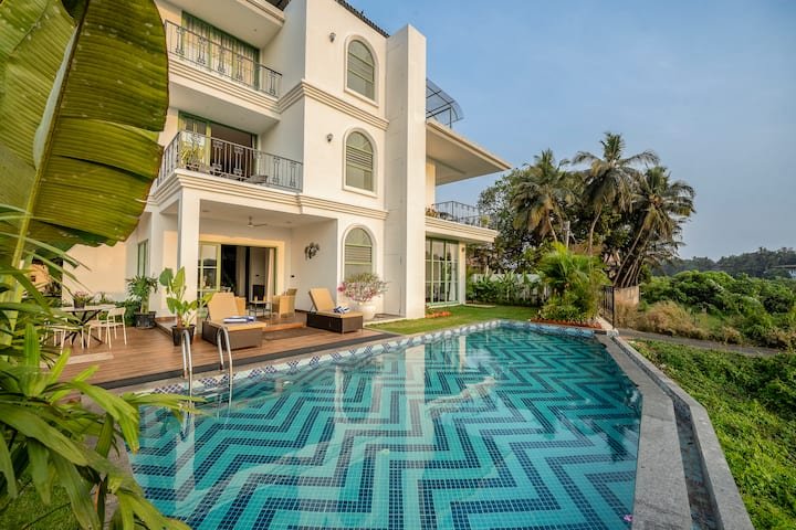 Balinese Villa in Benaulim