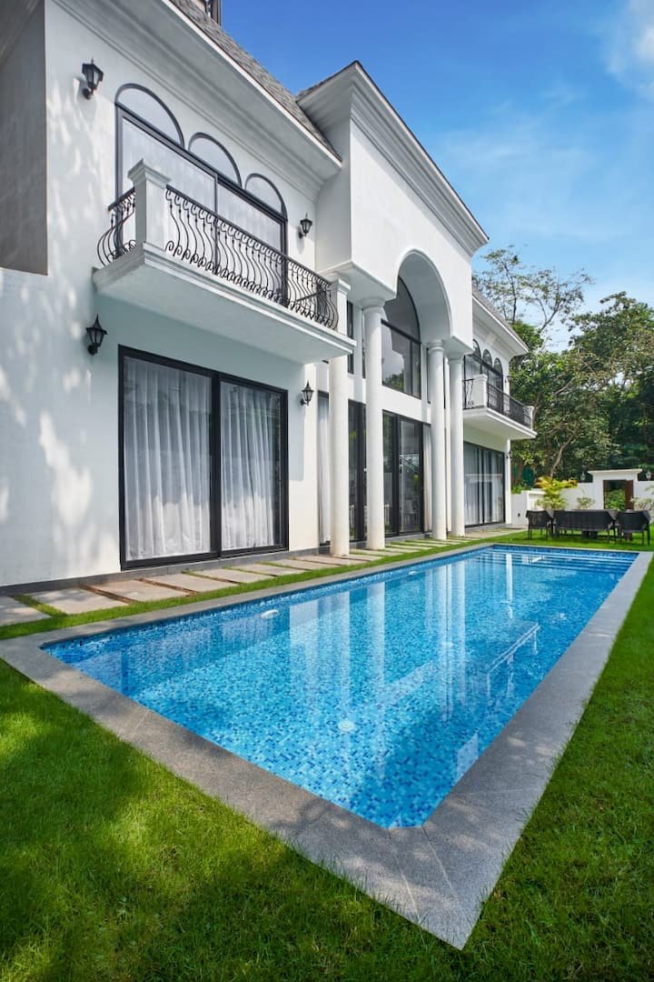 Luxe 5bhk villa in Assagao