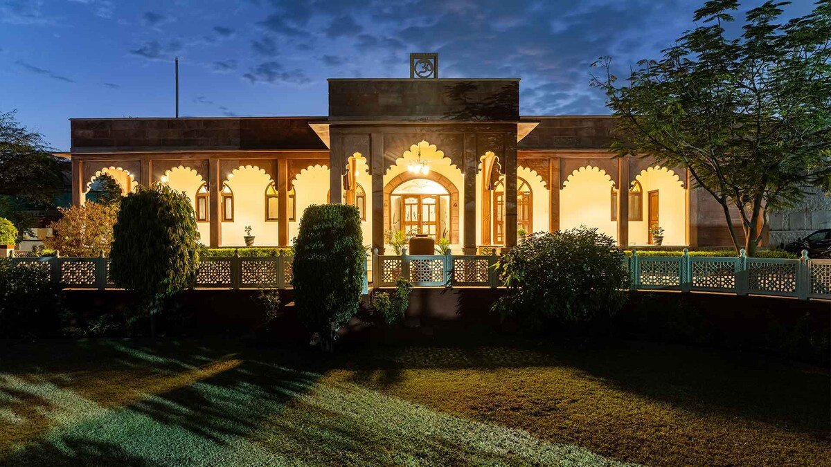 The Royale Villa Madvik Retreat